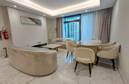 Apartment - 2 Bedrooms - 3 Bathrooms for rent in Marina District - Lusail