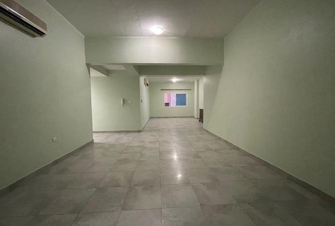942288 - Property Image 2