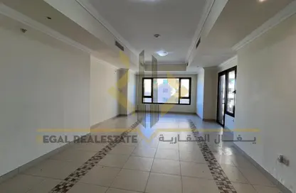 Apartment - 1 Bedroom - 2 Bathrooms for rent in West Porto Drive - Porto Arabia - The Pearl Island - Doha