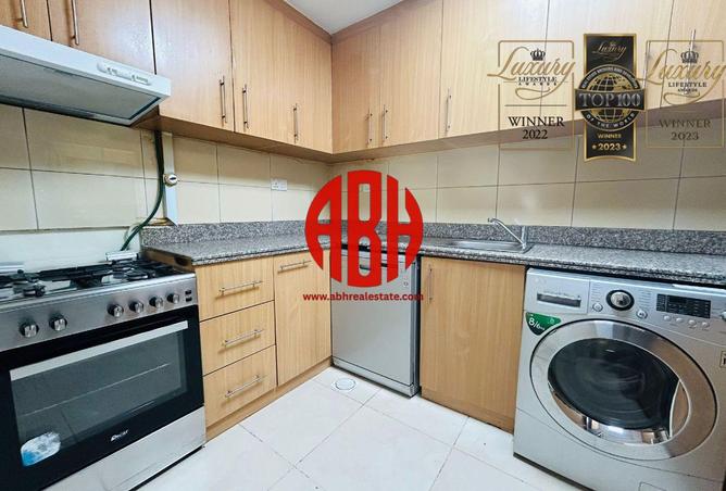 930392 - Property Image 3
