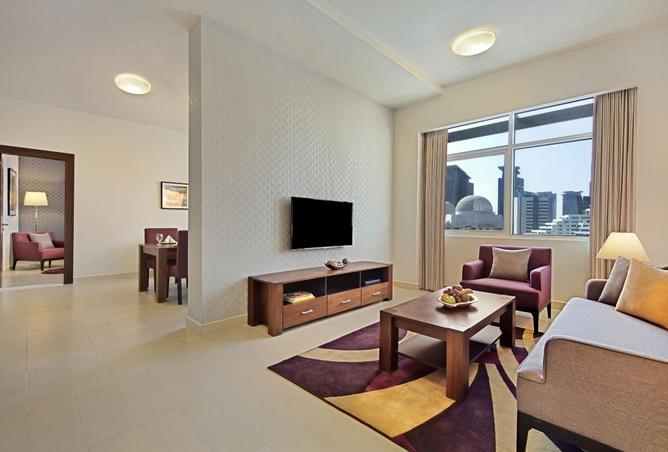 985572 - Property Image 3