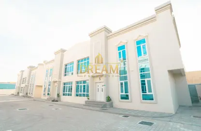 فيلا - 4 غرف نوم - 4 حمامات للايجار في مريخ - المريخ - الدوحة