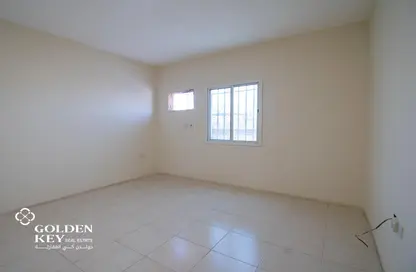 شقة - 3 غرف نوم - 2 حمامات للايجار في مجمع الشافي - الريان - الدوحة