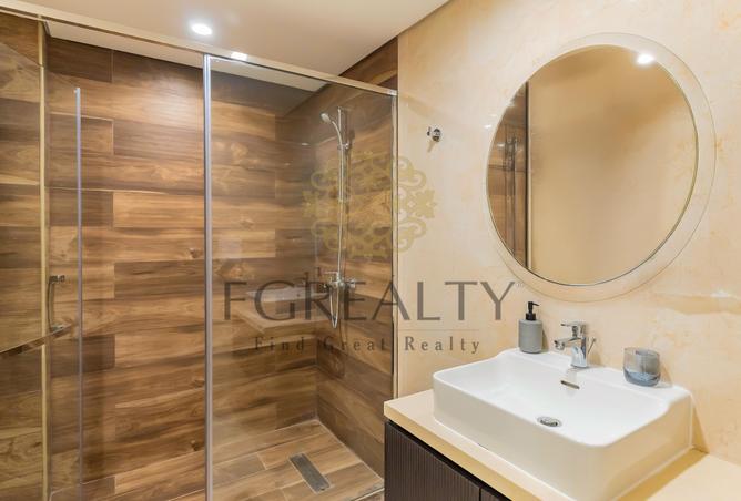 877413 - Property Image 2
