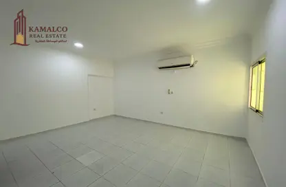 Apartment - 3 Bedrooms - 2 Bathrooms for rent in Al Sadd Road - Al Sadd - Doha