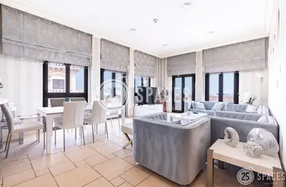 Apartment - 3 Bedrooms - 4 Bathrooms for rent in Carnaval - Qanat Quartier - The Pearl Island - Doha