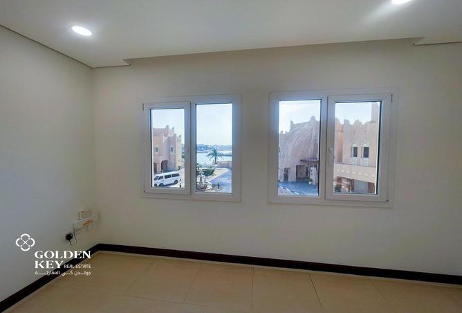 834637 - Property Image 2