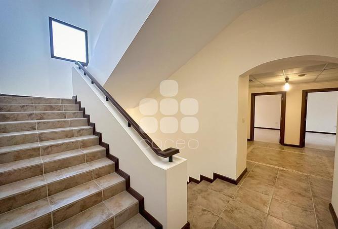 925717 - Property Image 3