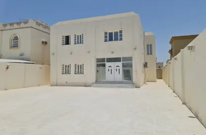 فيلا - 6 غرف نوم - 7 حمامات للايجار في مجمع الخور - الخور