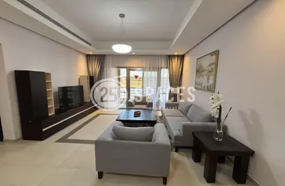 Apartment - 2 Bedrooms - 3 Bathrooms for rent in Anas Street - Fereej Bin Mahmoud North - Fereej Bin Mahmoud - Doha