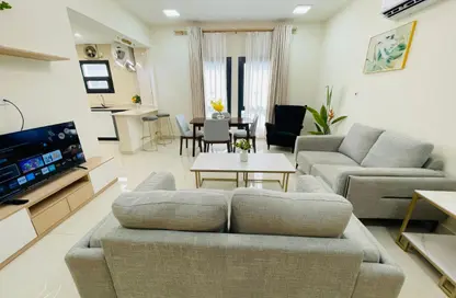 Apartment - 2 Bedrooms - 2 Bathrooms for rent in Old Al Ghanim - Al Ghanim - Doha