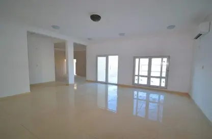 فيلا - 7 غرف نوم - 8 حمامات للايجار في مجمع الخور - الخور