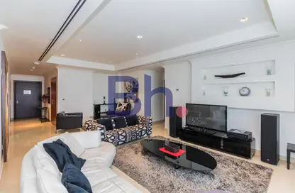Apartment - 2 Bedrooms - 3 Bathrooms for sale in West Porto Drive - Porto Arabia - The Pearl Island - Doha