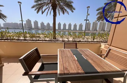 شقة - غرفة نوم - 2 حمامات للايجار في فيفا غرب - فيفا بحرية - جزيرة اللؤلؤة - الدوحة
