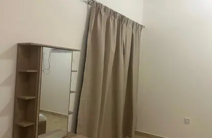 Apartment - 2 Bedrooms - 2 Bathrooms for rent in Al Meera Tower - Old Salata - Salata - Doha
