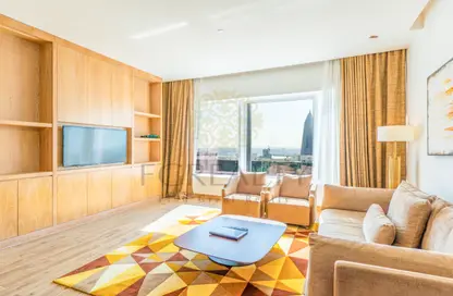 Hotel Apartments - 1 Bedroom - 2 Bathrooms for rent in Al Shatt Street - West Bay - Doha