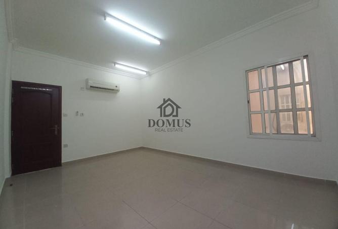 981534 - Property Image 2