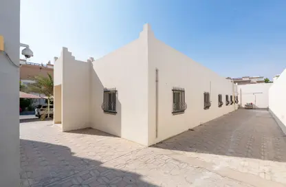 محل - استوديو - 2 حمامات للايجار في 11 قرية إزدان - قرية إزدان - الوكرة