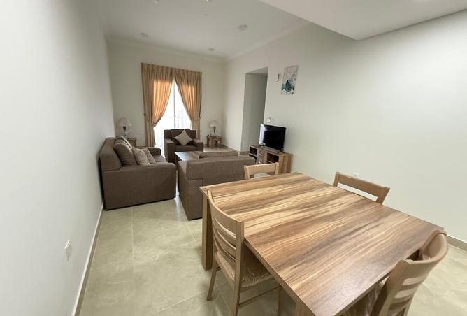 984338 - Property Image 2