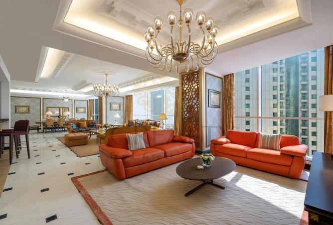 992766 - Property Image 2