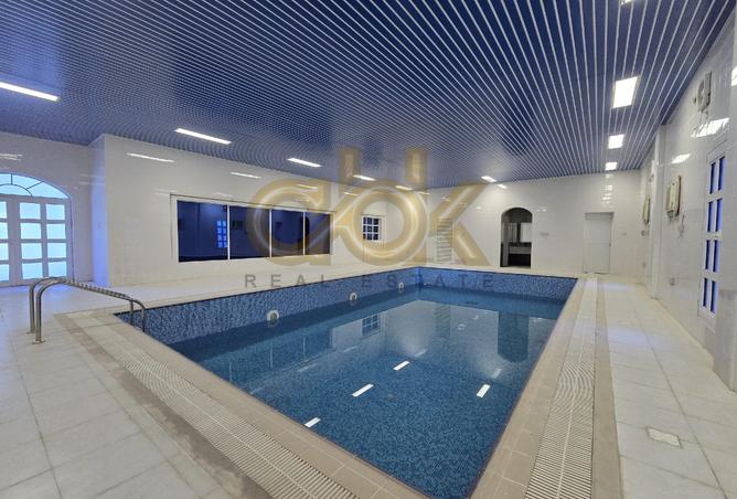 890297 - Property Image 2