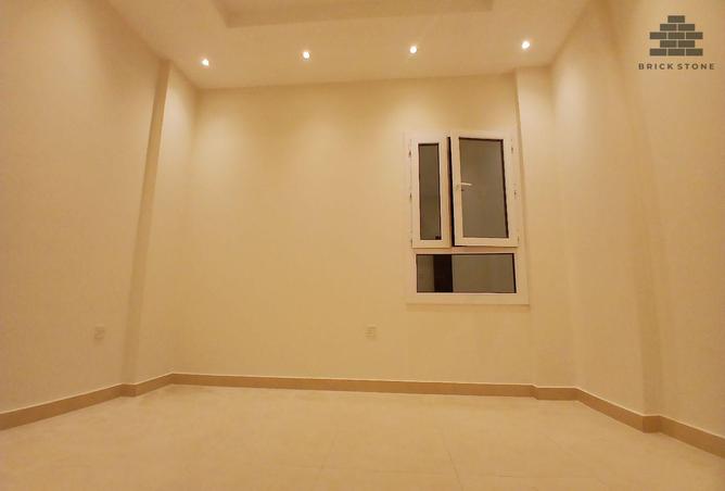 904600 - Property Image 3