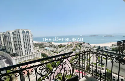 Apartment - 3 Bedrooms - 5 Bathrooms for rent in Floresta Gardens - Floresta Gardens - The Pearl Island - Doha