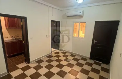 Apartment - Studio - 1 Bathroom for rent in Abu Hamour - Doha