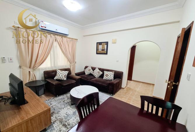 1000100 - Property Image 2