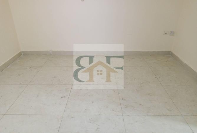 933586 - Property Image 3