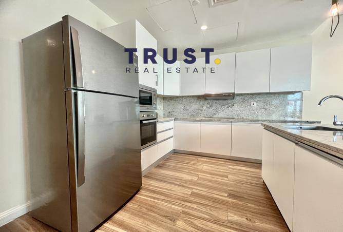 963698 - Property Image 3