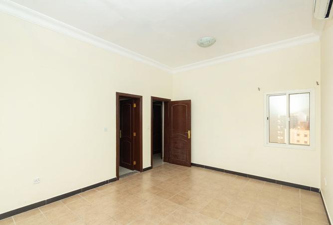 965014 - Property Image 2