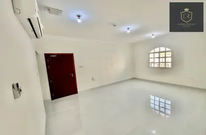 Empty Room image for: Apartment - 3 Bedrooms - 3 Bathrooms for rent in Abdul Rahman Bin Jassim Street - Mesaieed Road - Al Wakra, Image 1