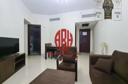 Apartment - 2 Bedrooms - 2 Bathrooms for rent in Sara Tower - West Bay - West Bay - Doha