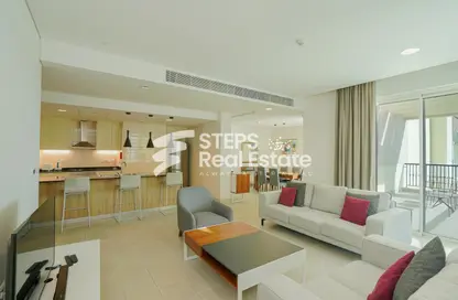 Apartment - 3 Bedrooms - 4 Bathrooms for rent in Viva West - Viva Bahriyah - The Pearl Island - Doha