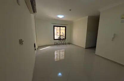 Apartment - 3 Bedrooms - 2 Bathrooms for rent in Anas Street - Fereej Bin Mahmoud North - Fereej Bin Mahmoud - Doha