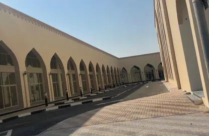 Shop - Studio for rent in Birkat Al Awamer - Al Wakra