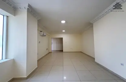 شقة - 2 غرف نوم - 2 حمامات للايجار في منتزه 7 - المنتزه - الدوحة