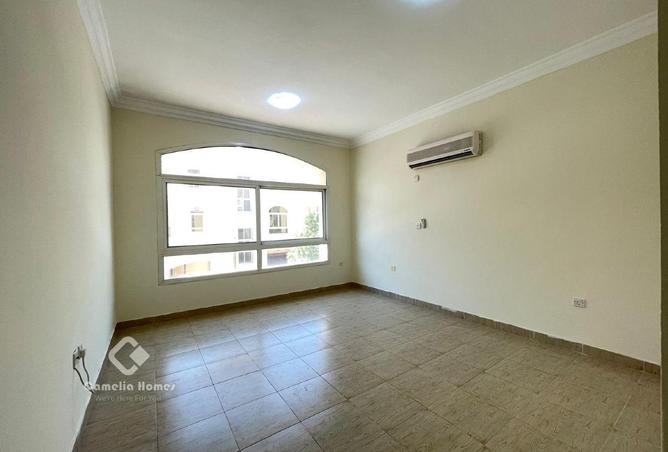929358 - Property Image 3
