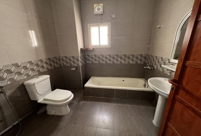 905318 - Property Image 3