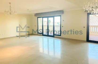 Apartment - 2 Bedrooms - 3 Bathrooms for sale in West Porto Drive - Porto Arabia - The Pearl Island - Doha