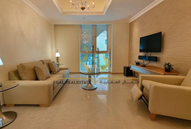 989648 - Property Main Image