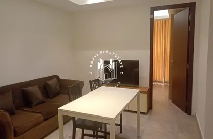 Apartment - 2 Bedrooms - 1 Bathroom for rent in Al Sadd Road - Al Sadd - Doha Apartment - 2 Bedrooms - 1 Bathroom for rent in Al Sadd Road - Al Sadd - Doha