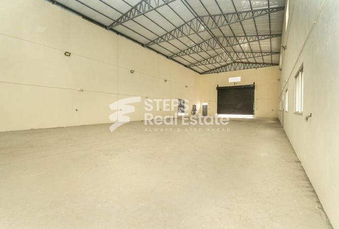 946211 - Property Image 2