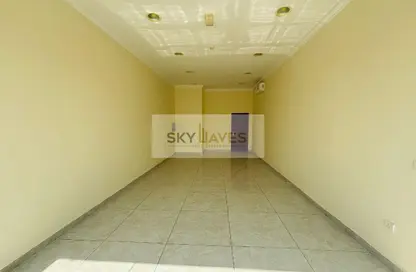 محل تجاري - استوديو - 1 حمام للايجار في شارع  بو هامو - أبو هامور - الدوحة