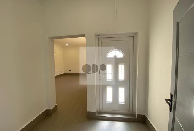 867095 - Property Image 2