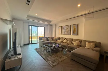 Apartment - 1 Bedroom - 2 Bathrooms for rent in East Porto Drive - Porto Arabia - The Pearl Island - Doha
