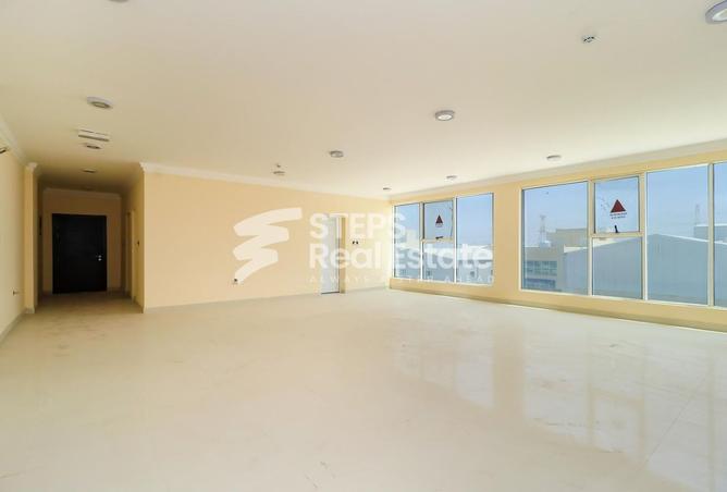 926140 - Property Image 3