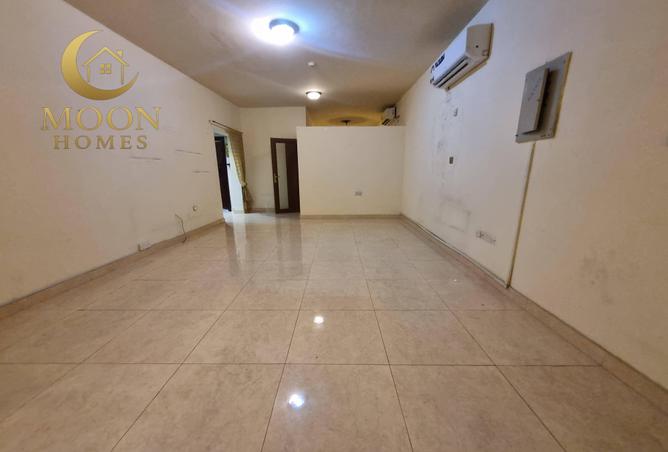 979381 - Property Image 2