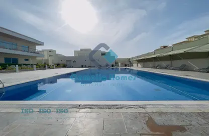 مجمع سكني - 3 غرف نوم - 4 حمامات للايجار في شارع ام السنيم - عين خالد - الدوحة